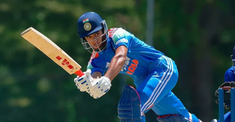 anvay-dravid-151-runs-rahul-dravid-son-karnataka-under-19-beat-gujarat-vinoo-mankad-trophy-2026-knockout-qualification-100-ball-century-dhruv-krishnan-131-runs-cricket-news