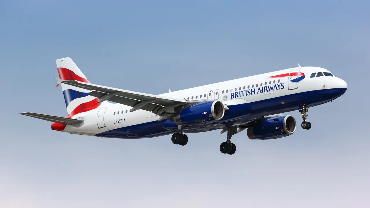 british-airways-ba295-flight-emergency-ireland-9000-feet-heathrow-chicago