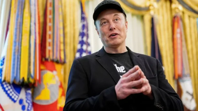 elon-musk-instagram-girls-social-media-reactions-2026